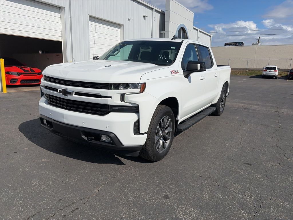 2022 Chevrolet Silverado 1500 RST photo 2