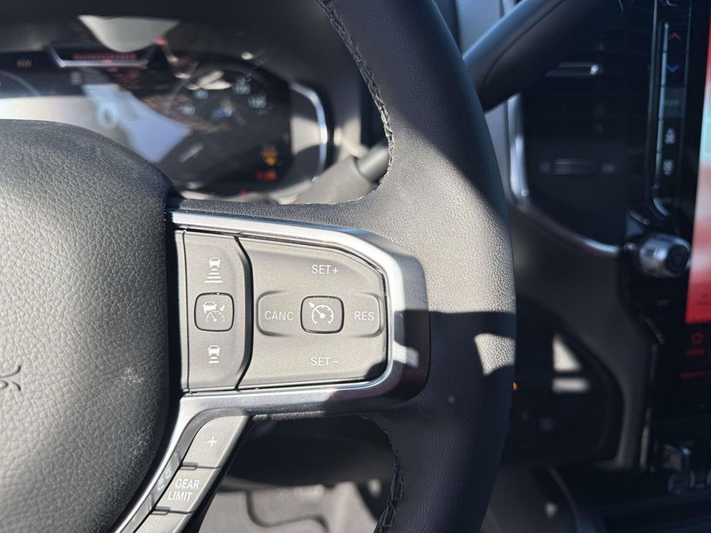 2026 RAM 2500 Laramie - Photo 18