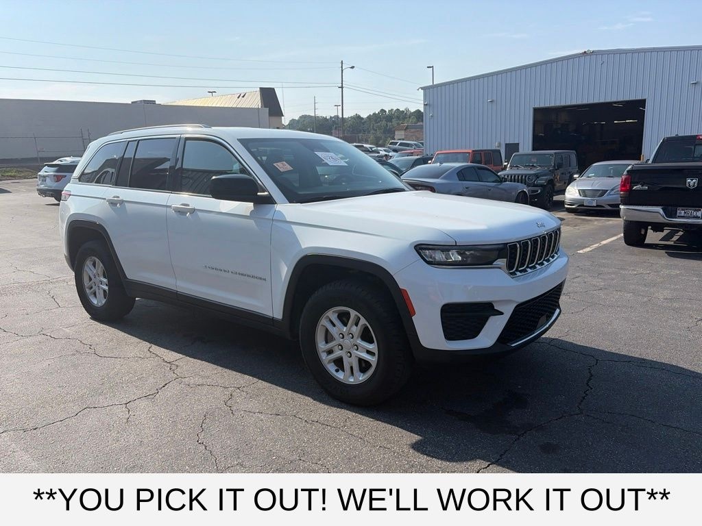 Used 2023 Jeep Grand Cherokee Laredo SUV