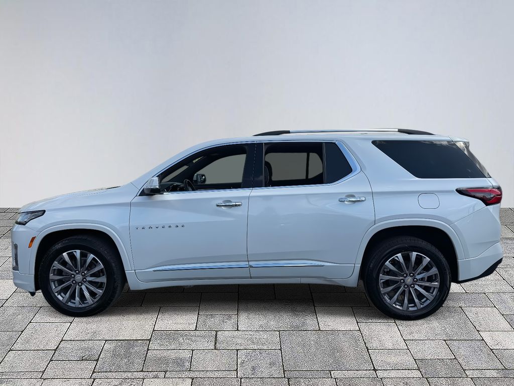 2022 Chevrolet Traverse Premier photo 3