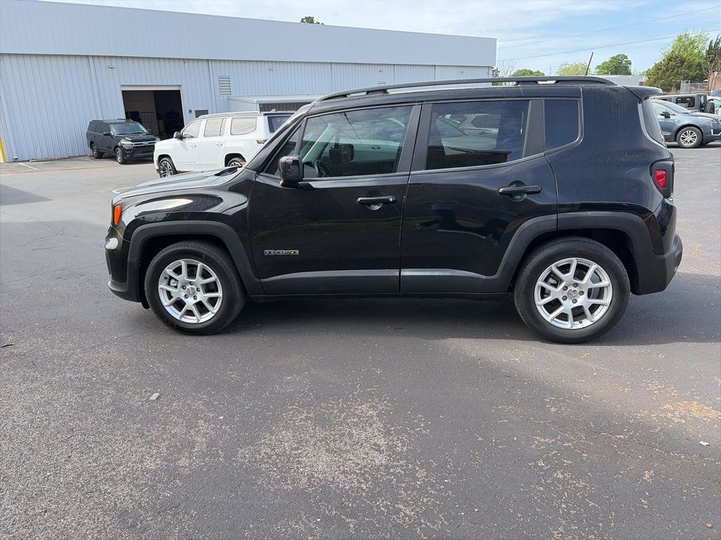 Used 2021 Jeep Renegade Latitude SUV