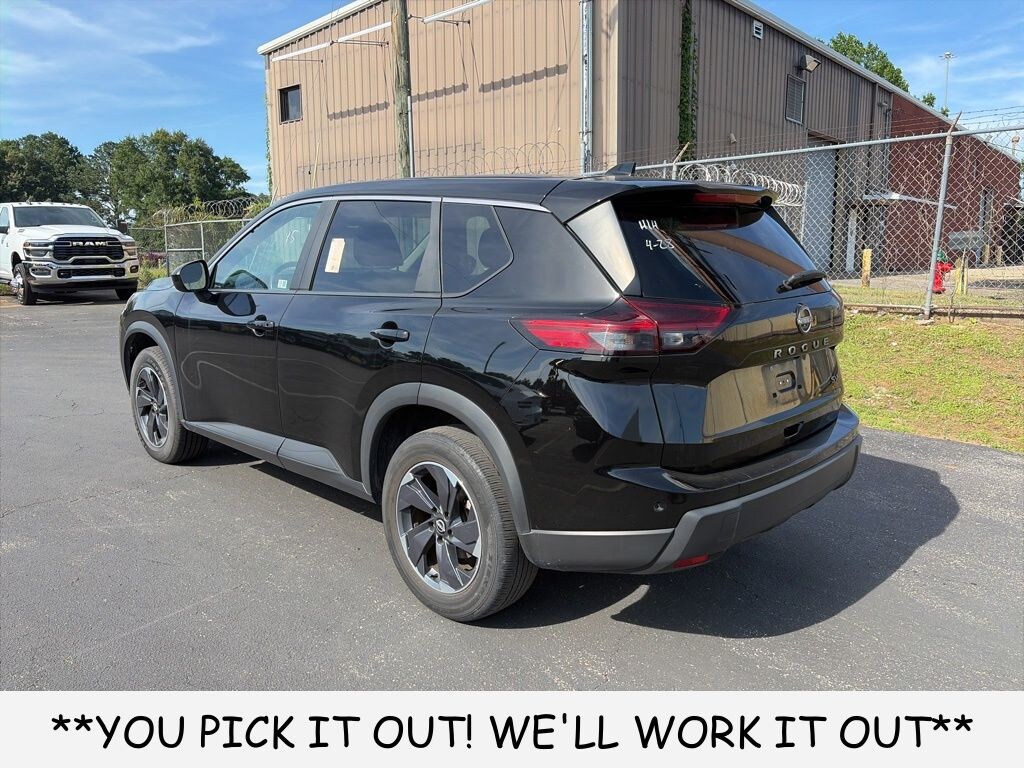 Used 2024 Nissan Rogue SV SUV