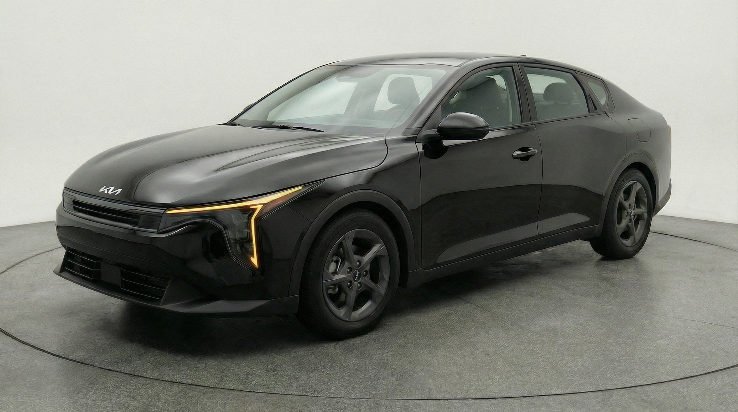 Thumbnail: 2025 Kia K4 - 3