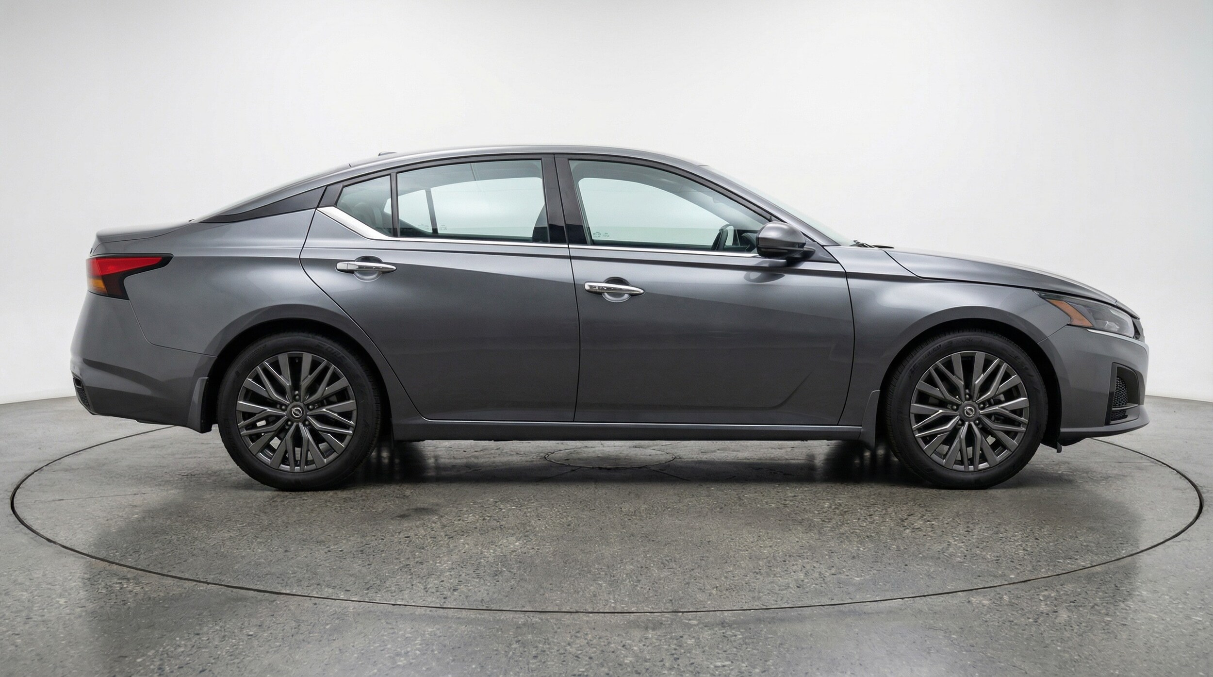 Thumbnail: 2025 Nissan Altima - 8