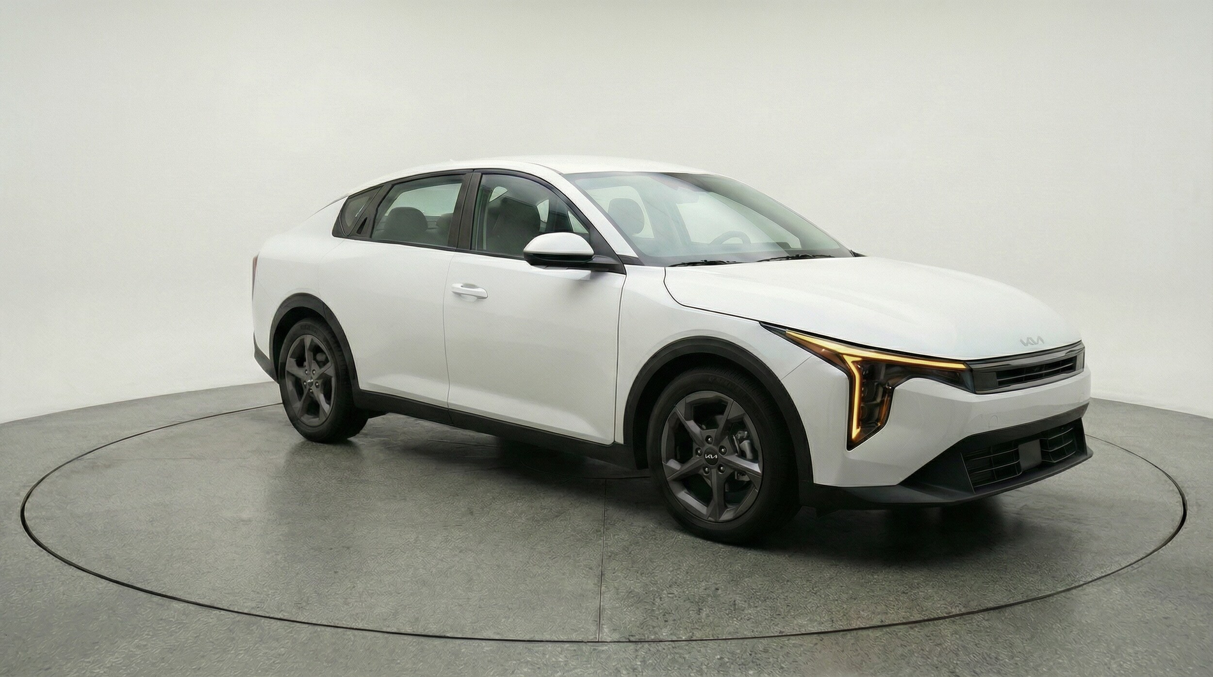 Thumbnail: 2025 Kia K4 - 1