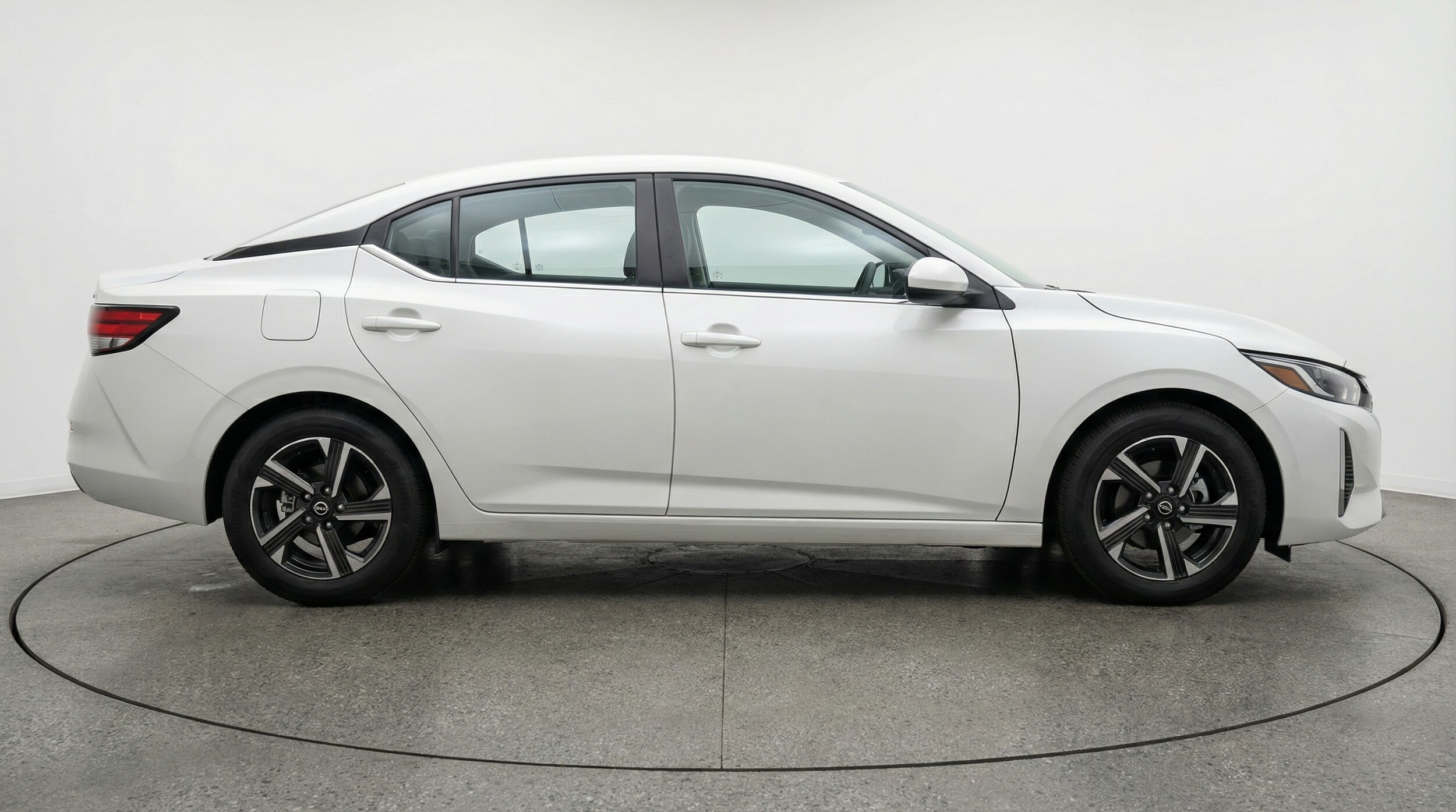 Thumbnail: 2025 Nissan Sentra - 8