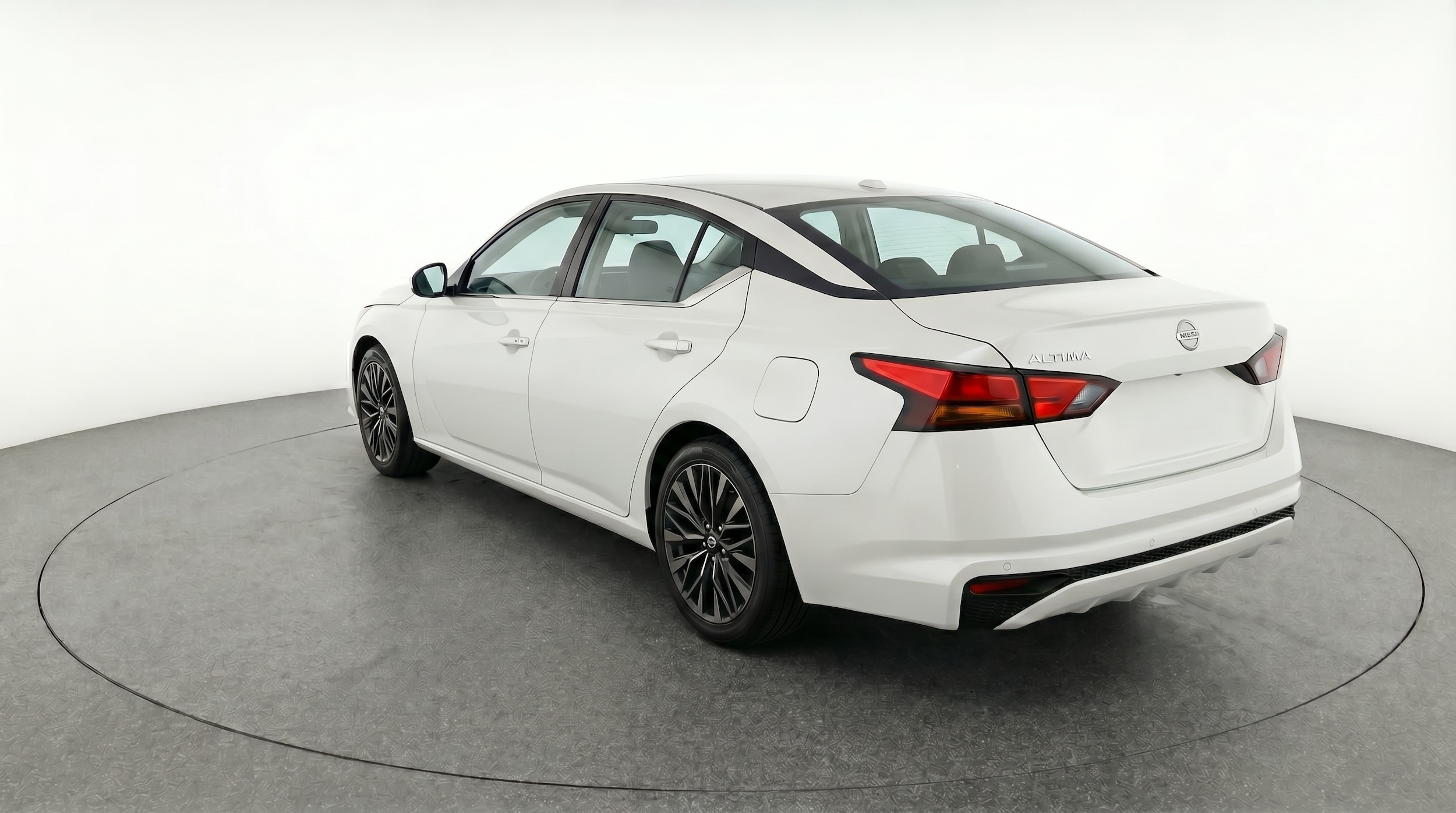 Thumbnail: 2025 Nissan Altima - 5