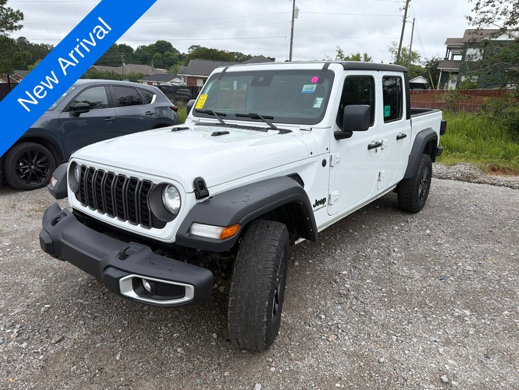 Used 2025 Jeep Gladiator Sport S Truck