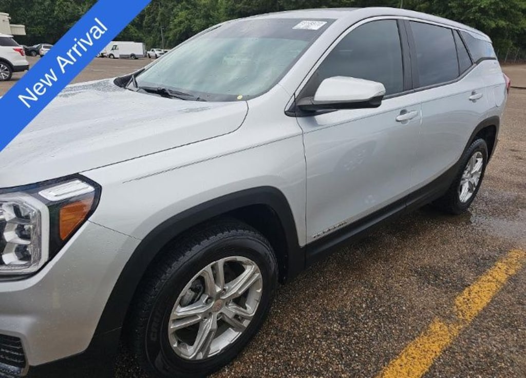 Used 2022 GMC Terrain SLE SUV