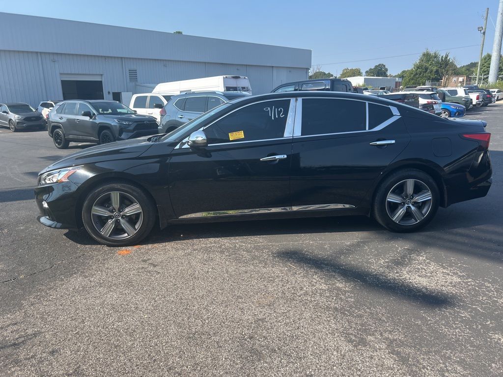 2019 Nissan Altima 2.5 SV photo 4