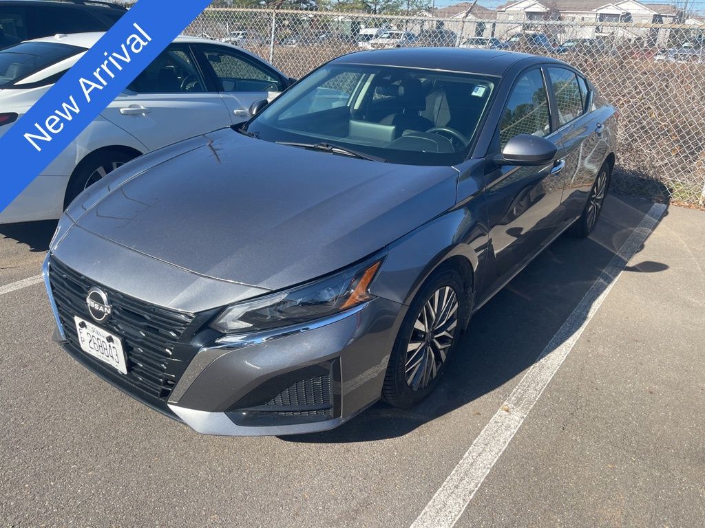 2024 Nissan Altima SV