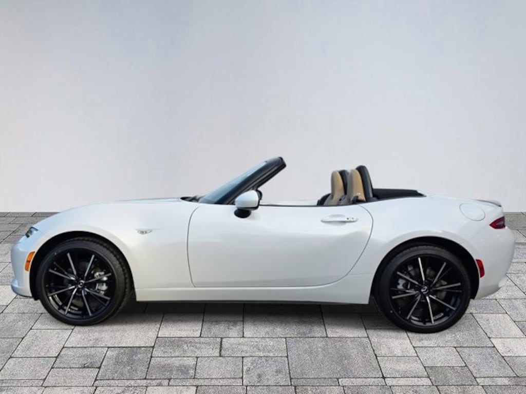 New 2025 Mazda MX-5 MIATA Grand Touring CONVERTIBLE