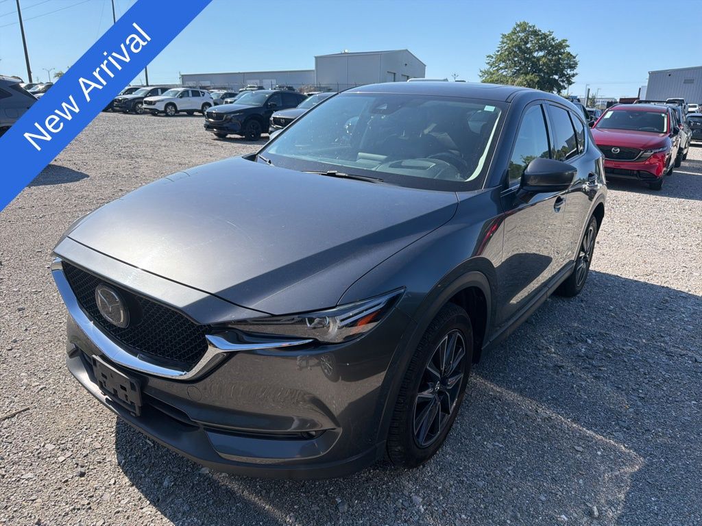2017 Mazda CX-5's photo