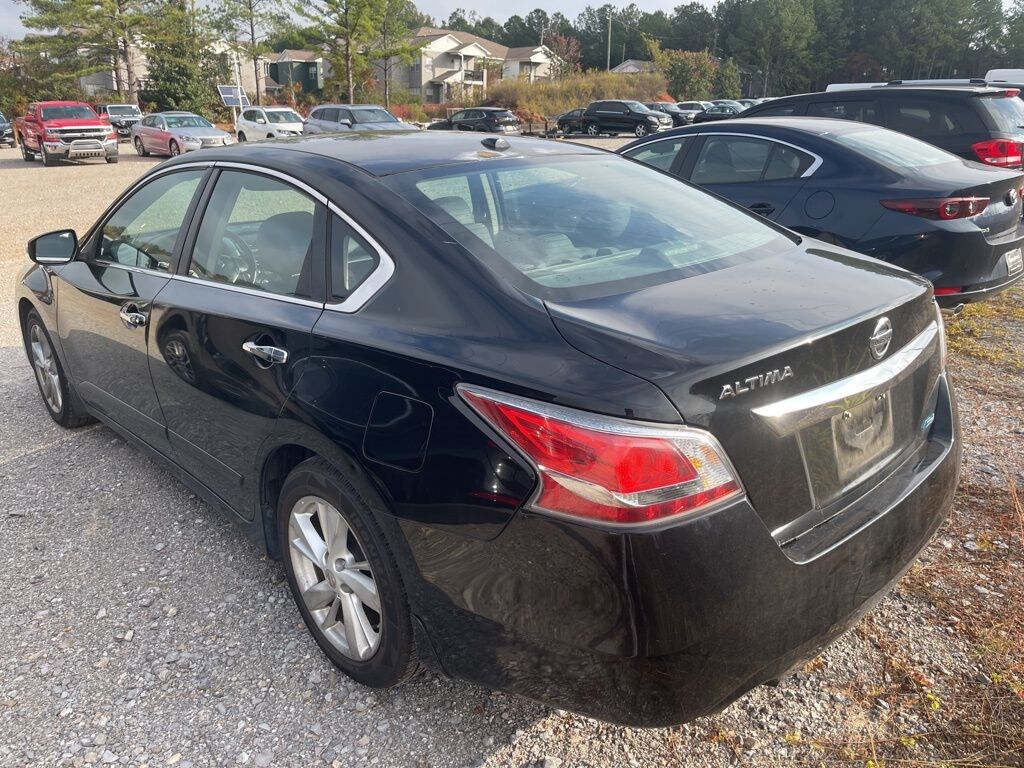 Used 2014 Nissan Altima 2.5 SL Sedan