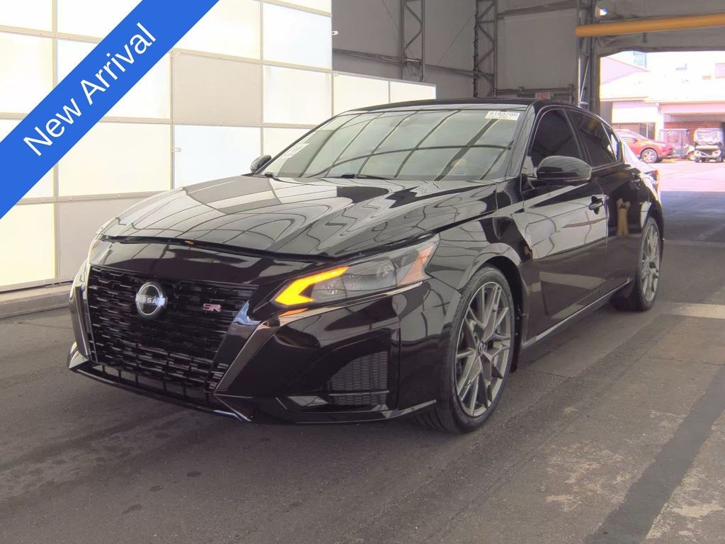 Used 2023 Nissan Altima 2.0 SR Sedan