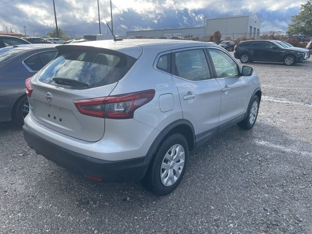 2020 Nissan Rogue Sport S photo 3