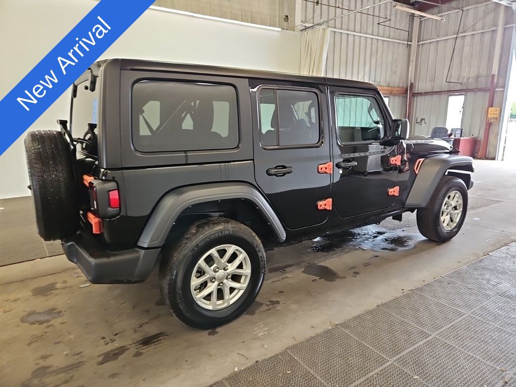 2023 Jeep Wrangler Sport S's photo