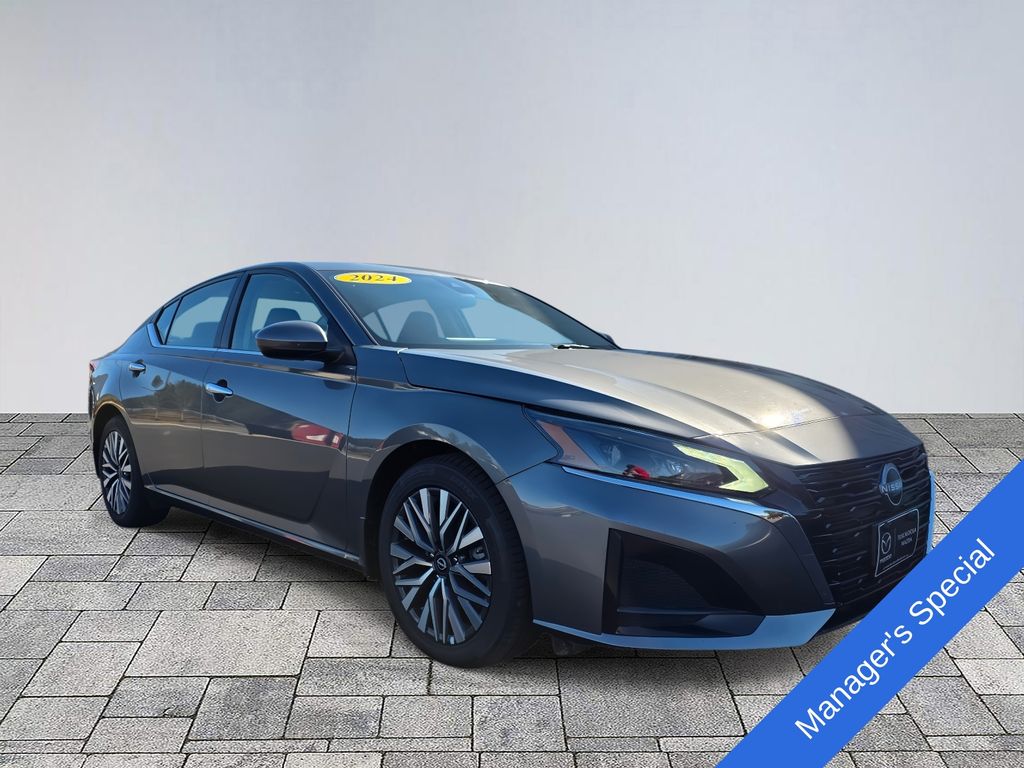 2024 Nissan Altima SV