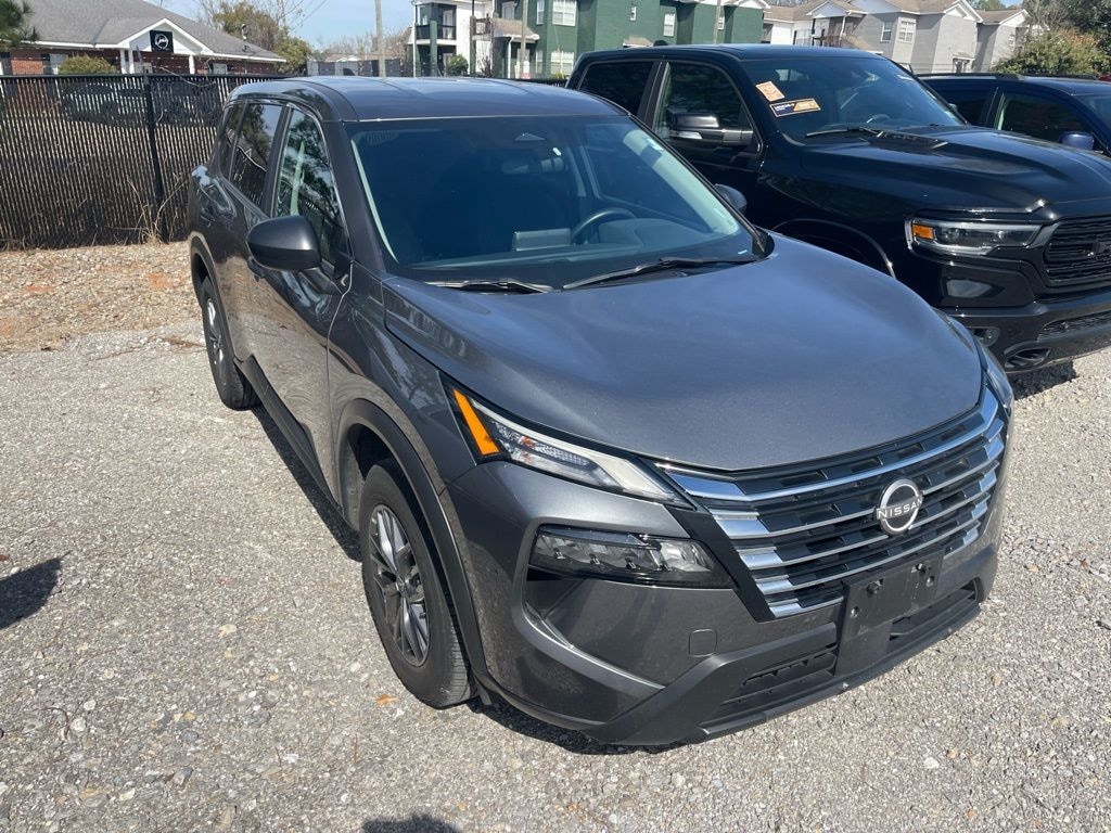 Used 2024 Nissan Rogue S SUV
