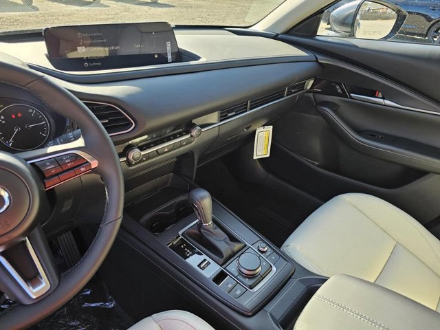 2026 Mazda CX-30 Premium - Photo 21