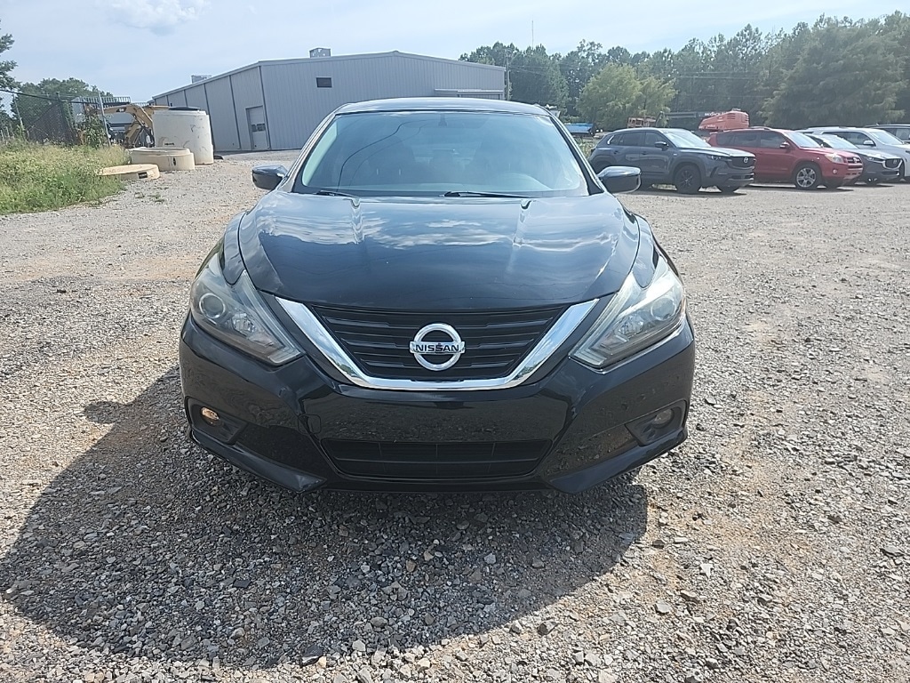 Used 2017 Nissan Altima SR with VIN 1N4AL3AP2HN308011 for sale in Tuscaloosa, AL