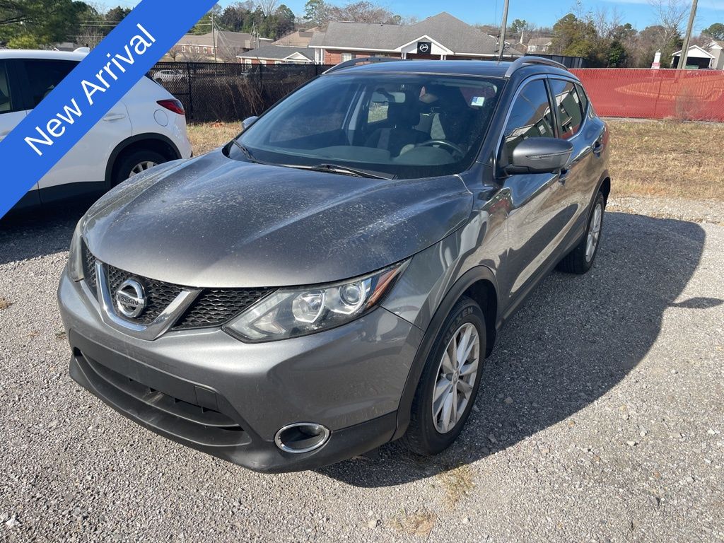 2018 Nissan Rogue Sport SV's photo