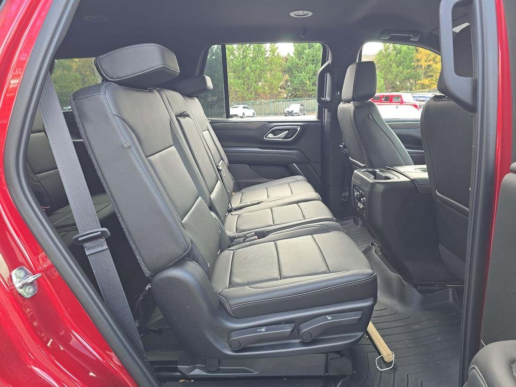 2021 Chevrolet Tahoe Z71 photo 4