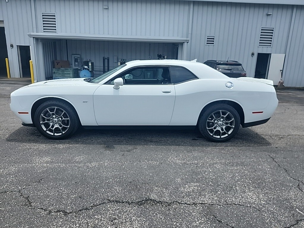 2017 Dodge Challenger GT photo 4