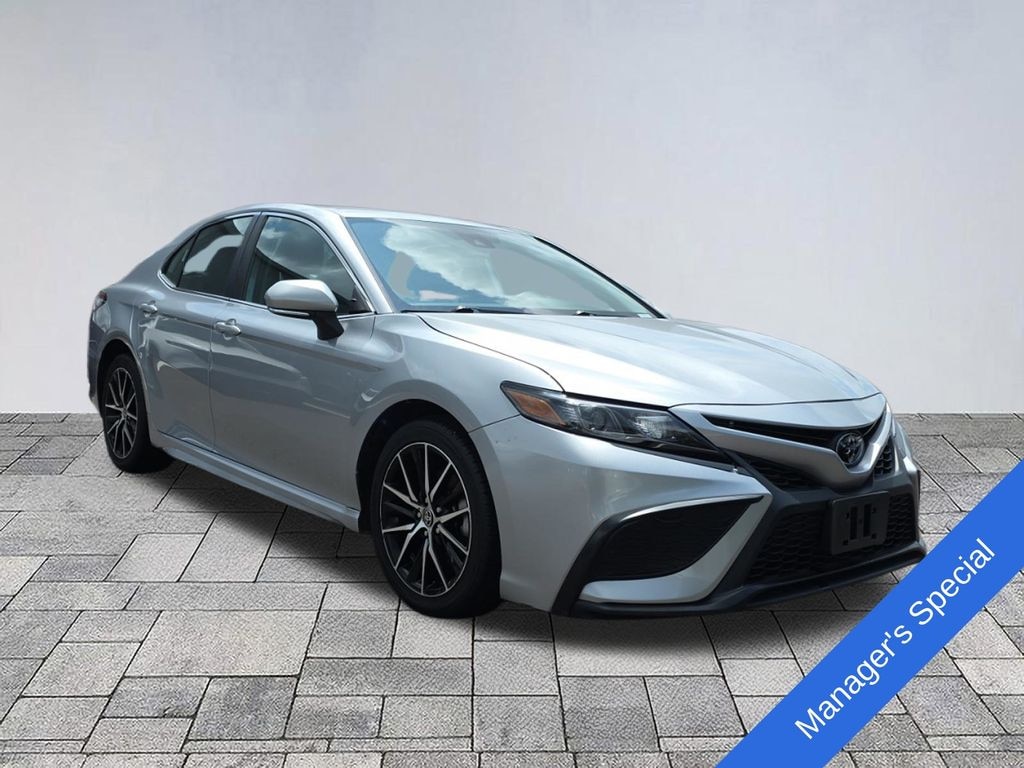 Used 2024 Toyota Camry SE Sedan