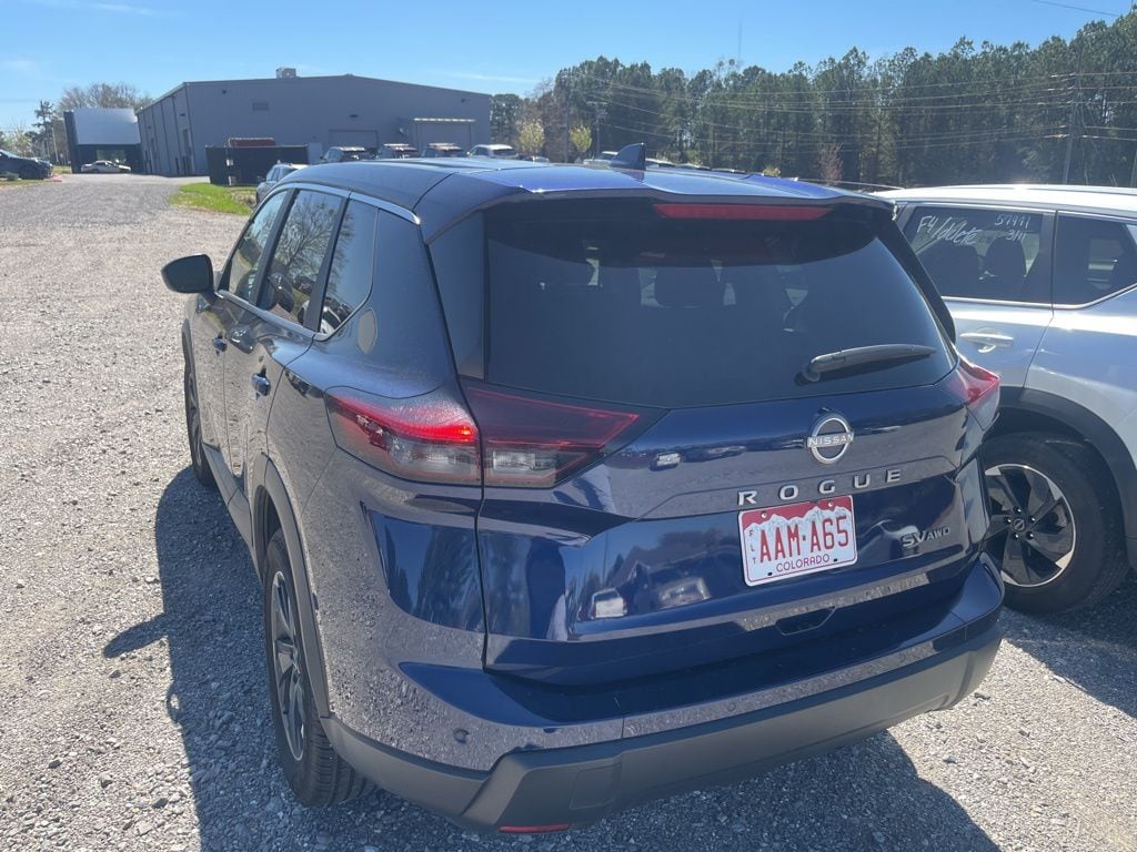 Used 2024 Nissan Rogue SV SUV