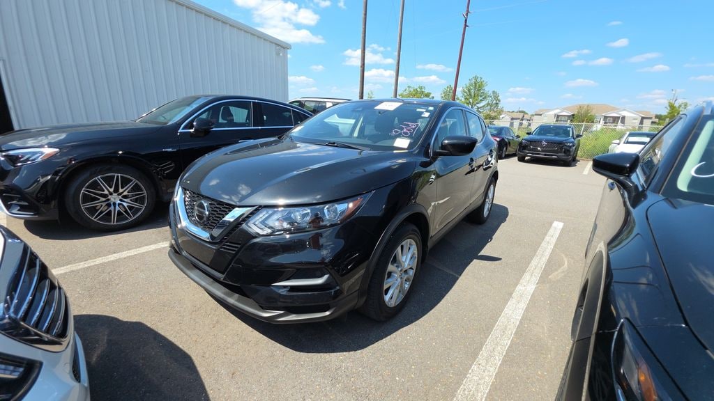 Used 2022 Nissan Rogue Sport S SUV