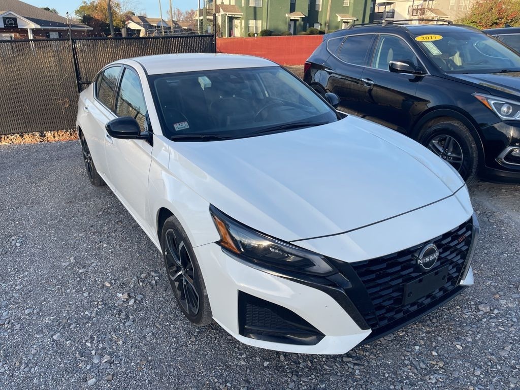 Used 2024 Nissan Altima 2.5 SR Sedan