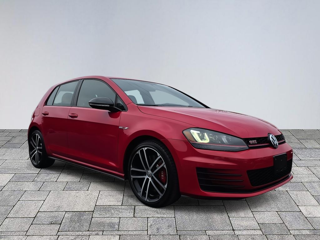2017 Volkswagen Golf GTI Sport's photo