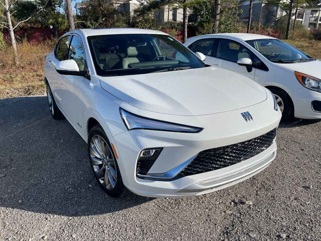2025 Buick Envista Avenir photo 2