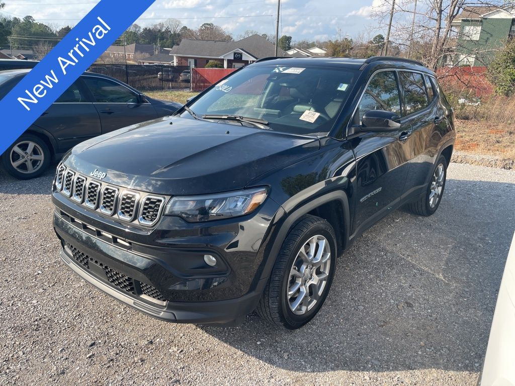 2024 Jeep Compass Latitude Lux