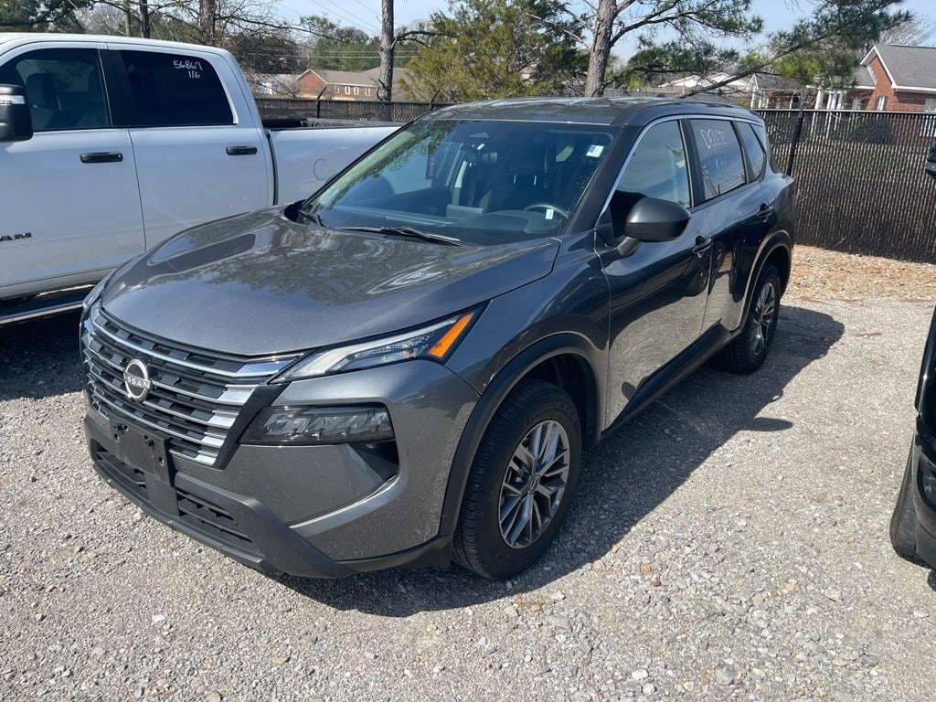 Used 2024 Nissan Rogue S SUV