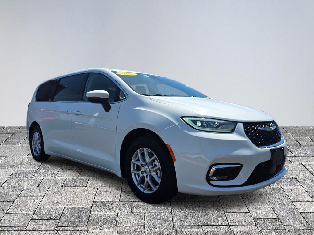 2023 Chrysler Pacifica