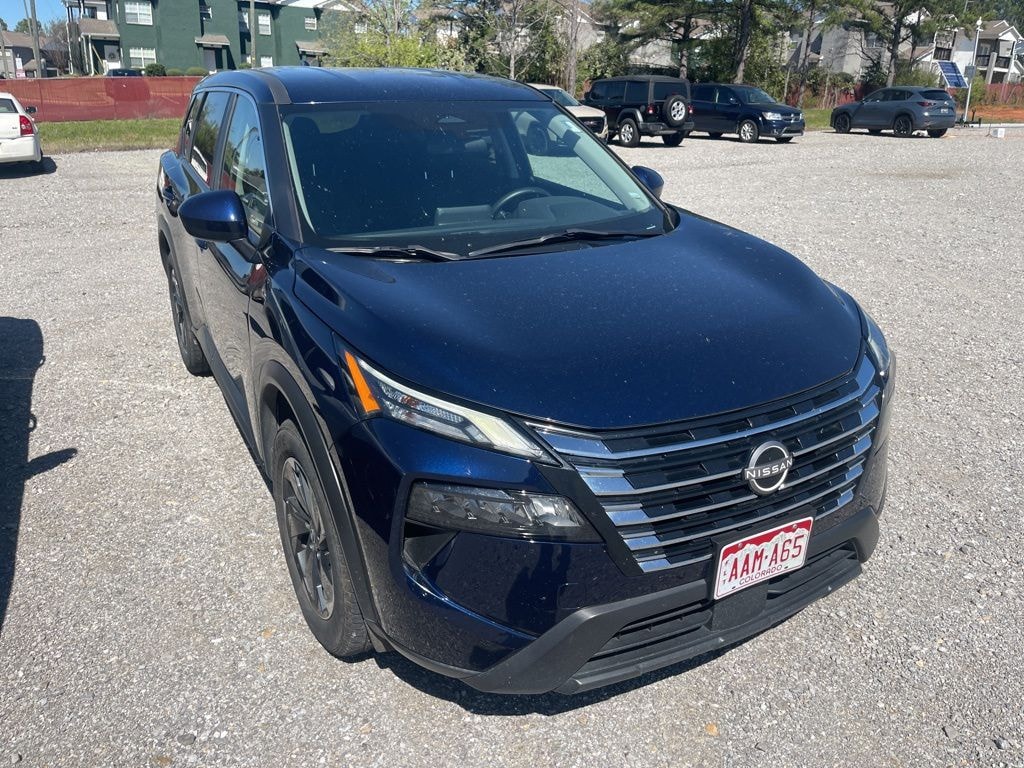 Used 2024 Nissan Rogue SV SUV