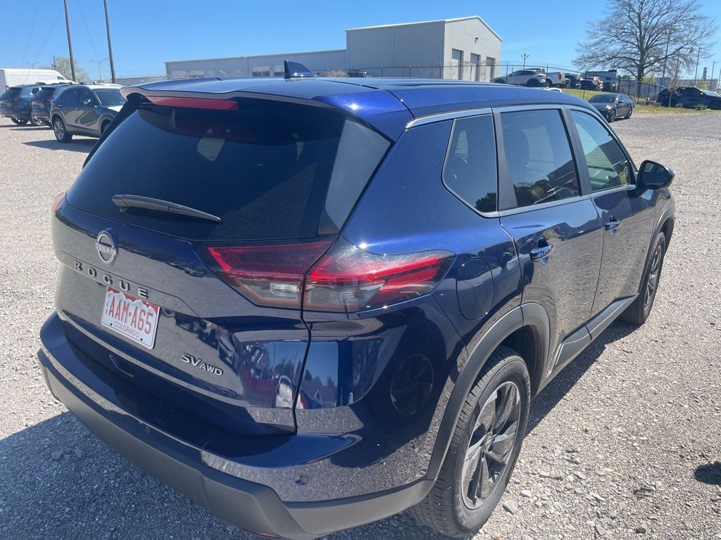 Used 2024 Nissan Rogue SV SUV