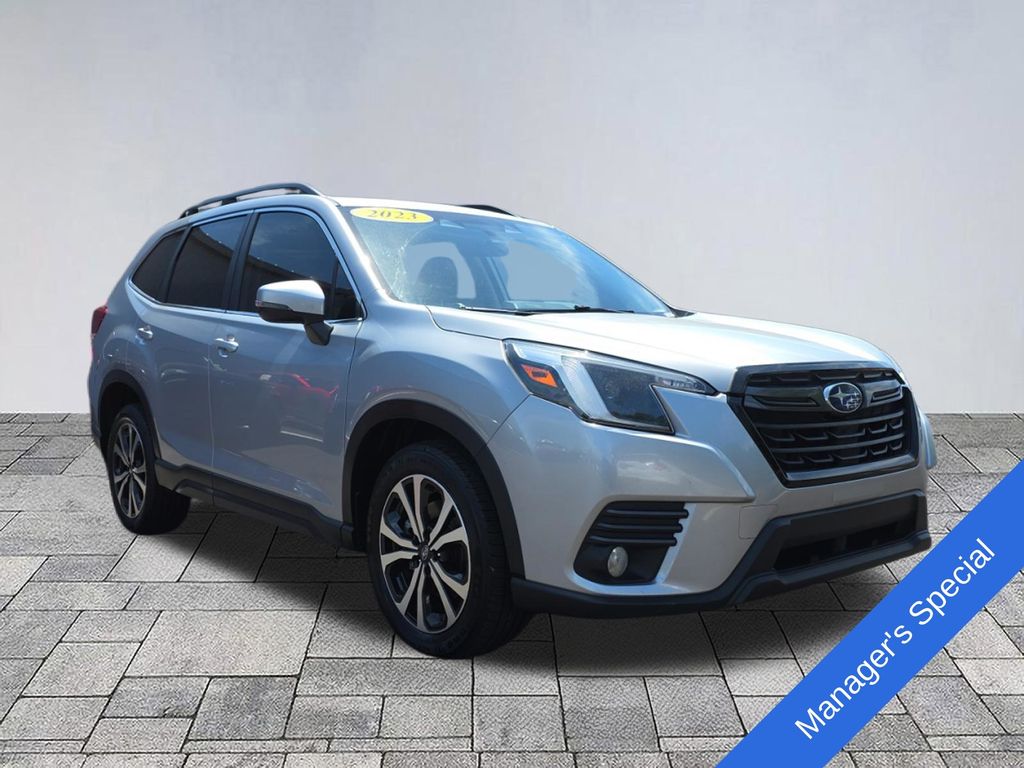 2023 Subaru Forester Limited's photo