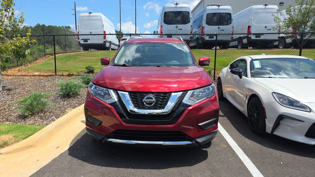 Used 2018 Nissan Rogue SV with VIN 5N1AT2MT2JC779800 for sale in Tuscaloosa, AL