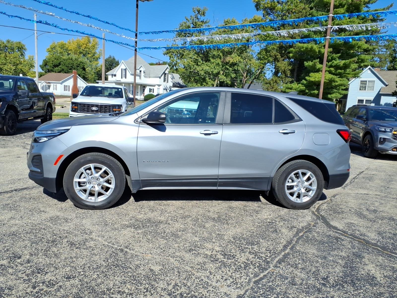 Used 2024 Chevrolet Equinox LS FWD LS w/1FL