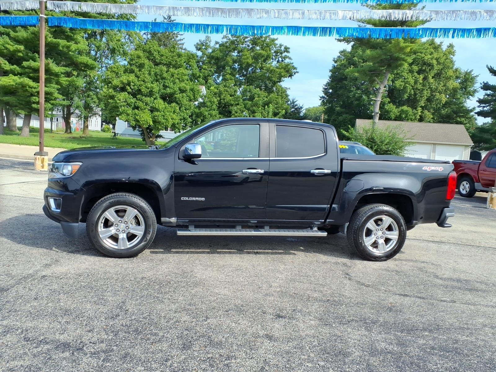 Used 2017 Chevrolet Colorado LT with VIN 1GCGTCEN4H1145172 for sale in Tuscola, IL