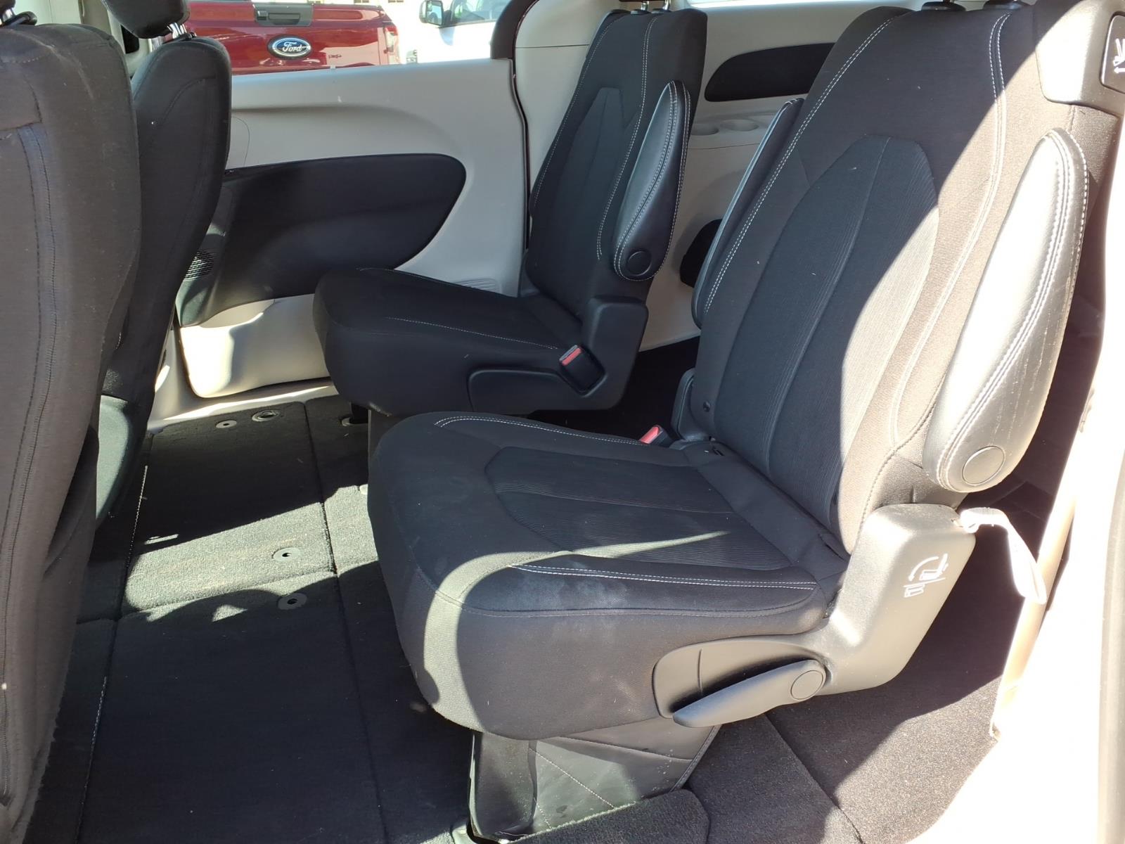 Used 2023 Chrysler Voyager LX LX FWD