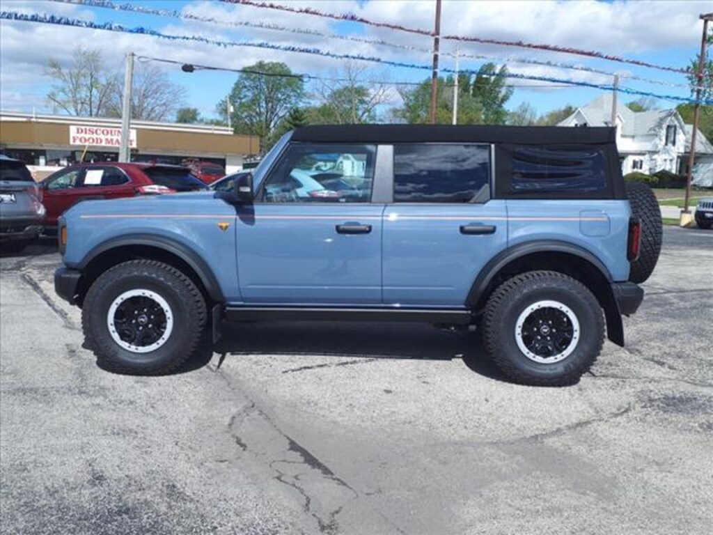 Used 2023 Ford Bronco For Sale at Ford of Tuscola VIN 1FMEE5DP1PLB65376