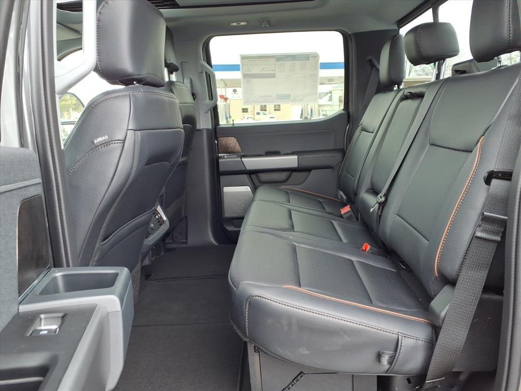 2026 Ford F-350 Super Duty Lariat - Photo 5