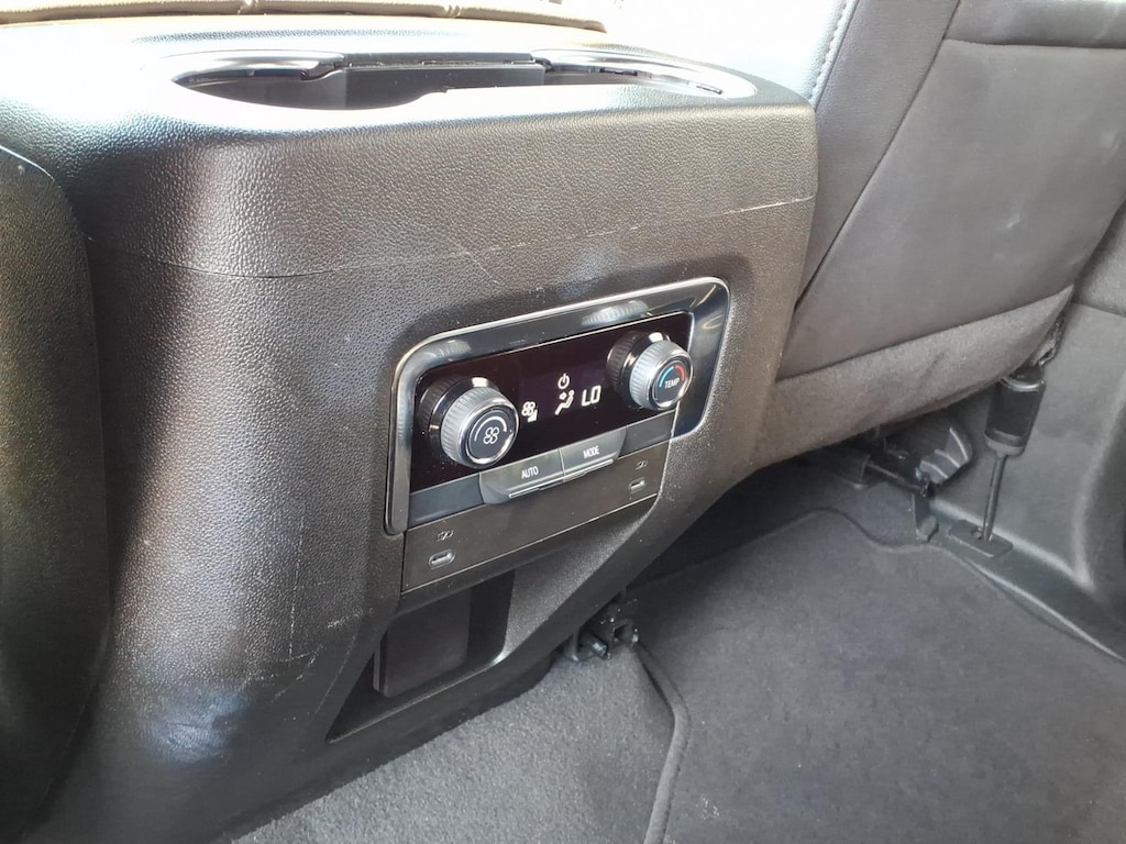 Used 2025 Chevrolet Suburban Z71 SUV