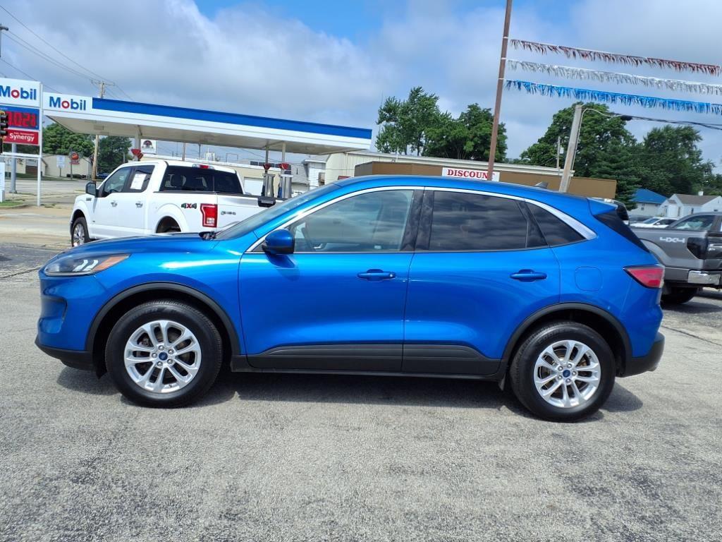 Used 2020 Ford Escape SE with VIN 1FMCU9G62LUC13539 for sale in Tuscola, IL