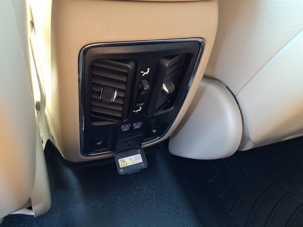 Used 2018 Jeep Grand Cherokee Overland SUV