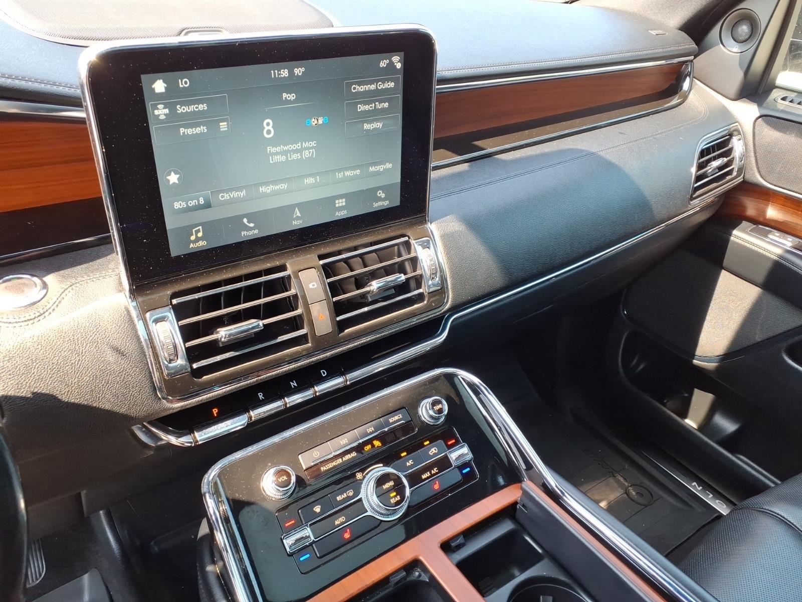 2018 Lincoln Navigator Select - Photo 9